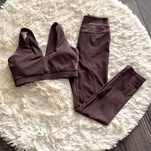 Whitney Simmons x Gymshark Set - second edition